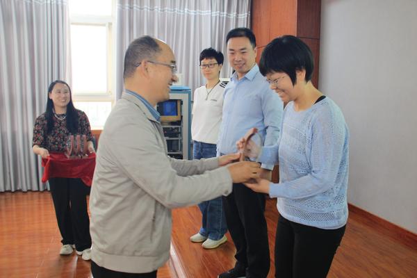 班主任工作艺术报告会 (7)